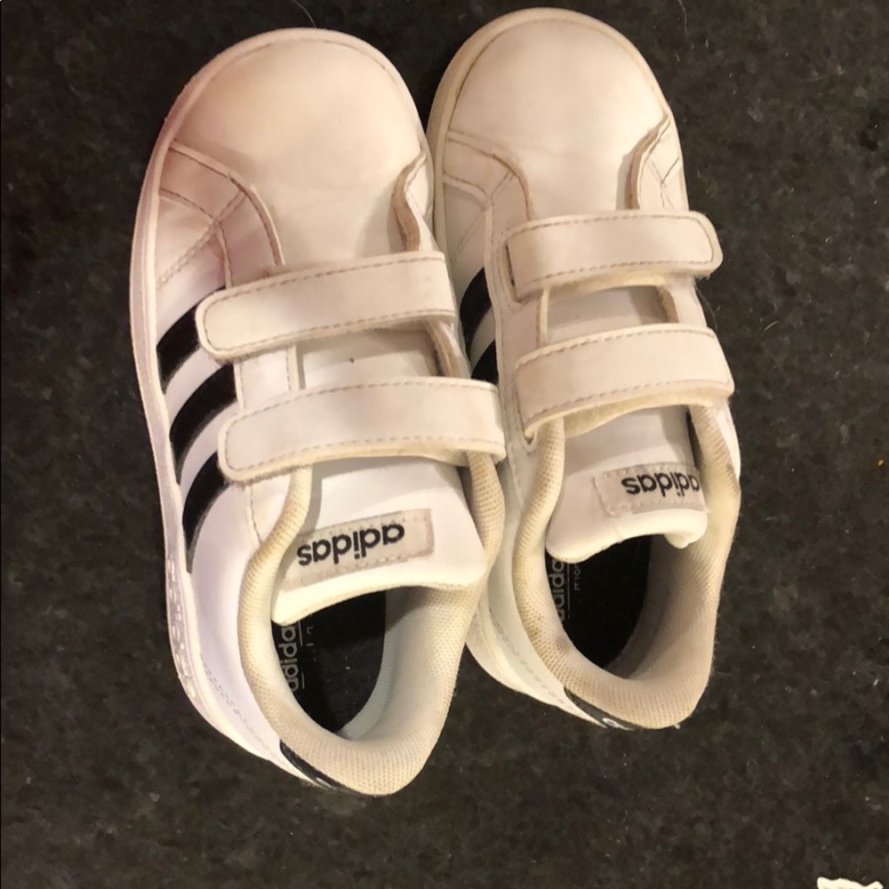 Adidas Baseline kids sneakers - Picture 2 of 3